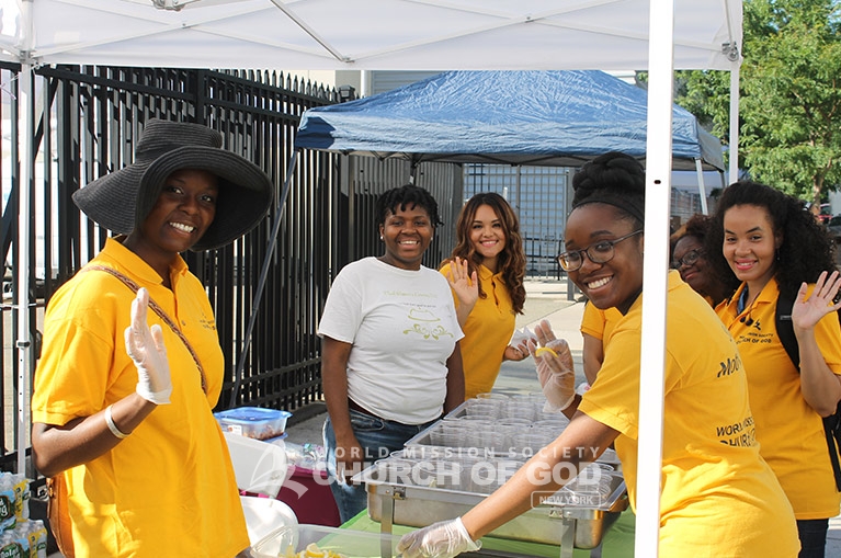 world mission society church of god, church of god in new york, church of god in queens, queens book festival, volunteering, yellow shirts