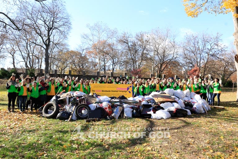 World Mission Society Church of God, wmscog, Mother's Street, cleanup, movement, mother, campaign, trash, garbage, leaves, volunteers, volunteerism, unity, global, world, new york, the bronx, albany, middletown, buffalo, rochester, christian