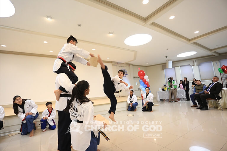 UMA Taekwondo showing off their board breaking skills.