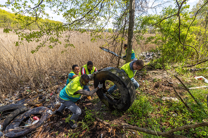 ASEZ WAO Goethals Road Cleanup in Staten Island