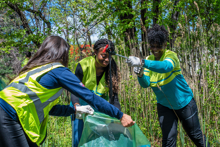 ASEZ WAO Goethals Road Cleanup in Staten Island